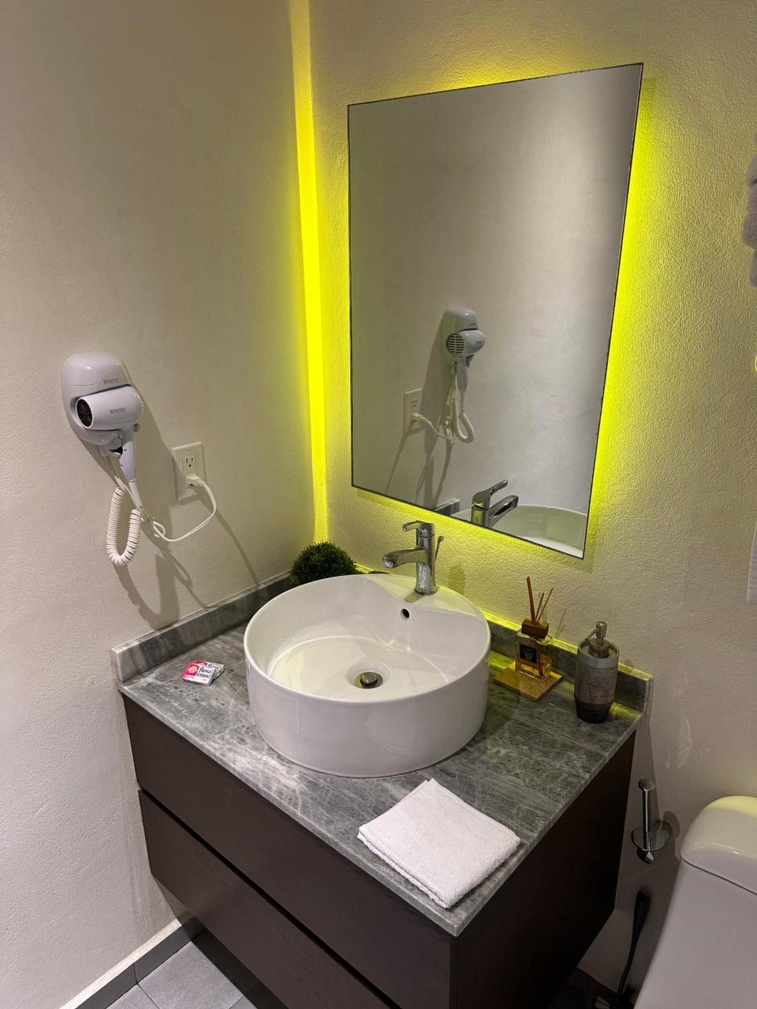 Precioso Estudio Con Excelente Ubicacion En * Playa del Carmen